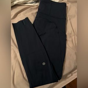 Lululemon fast and Free Reflective High-Rise Tight 25” size 8